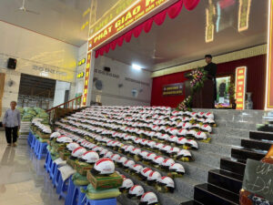 quà tặng nón bảo hiểm